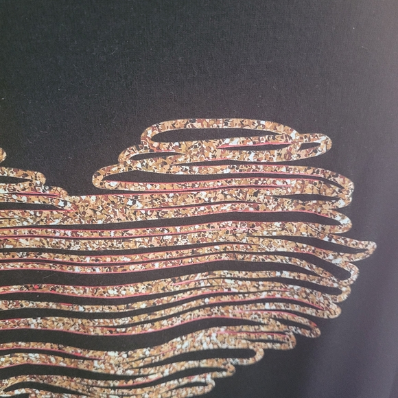 💜 New Black Sequin Top With Heart - Picture 3 of 3